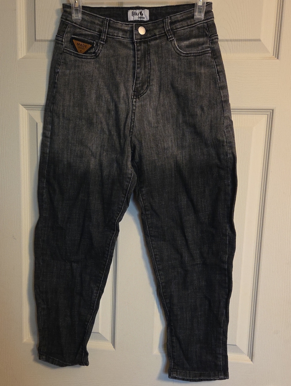 Blu Jeans High Waisted Tapered Jeans Size 24 Waist